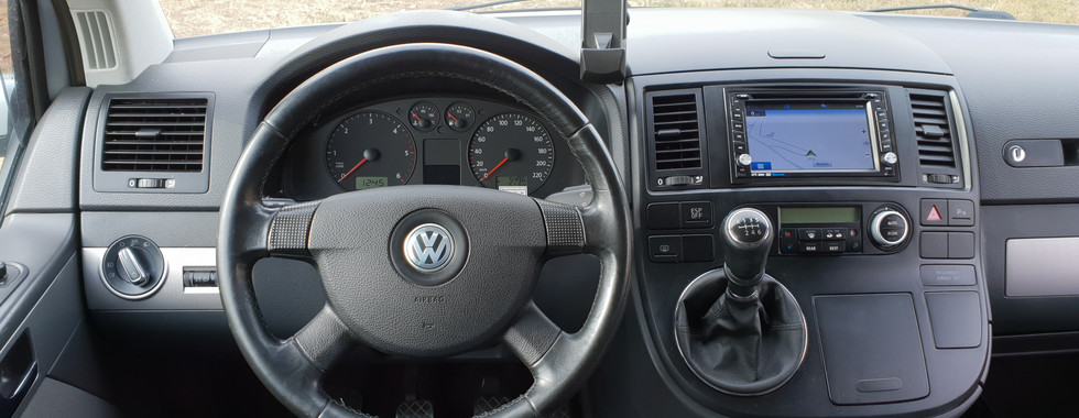 Import Auto Allemagne - Auto Convoi Allemagne - Volkswagen T5 Multivan Confortline 2.5 TDI 131ch