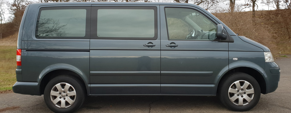 Import Auto Allemagne - Auto Convoi Allemagne - Volkswagen T5 Multivan Confortline 2.5 TDI 131ch