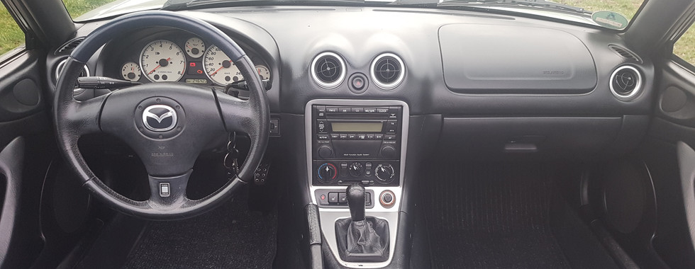 Import Auto Allemagne - Auto Convoi Allemagne - Mazda MX5 1.6i 16V 110ch