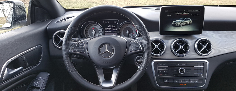 Import Auto Allemagne - Auto Convoi Allemagne - Mercedes Benz CLA Shooting Brake Urban 220 CDI 177ch