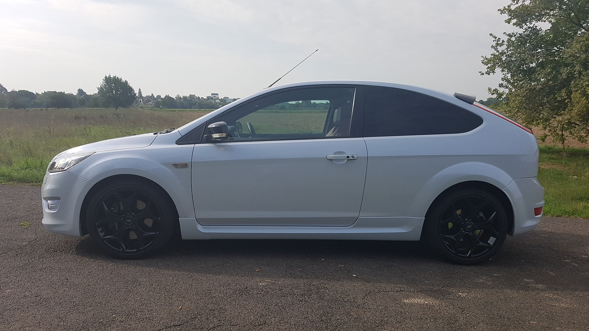 Import Auto Allemagne - Auto Convoi Allemagne -  Ford Focus ST 2.5T 226ch