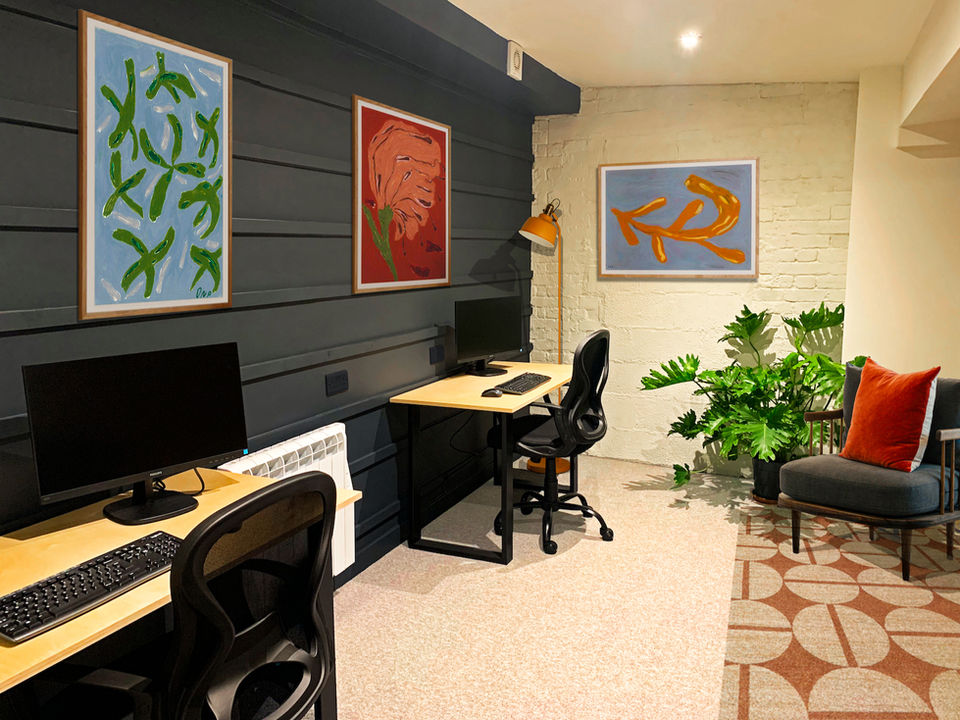 Maven Design Studio, a Somerset-based interior design studio, creates soulful, sustainable, bespoke commercial interiors blending history, comfort, and elegance. The Salisbury Office is a contemporary co-working space providing a flexible workspace hub for diverse businesses, designed to improve work efficiency holistically through considered interior design.