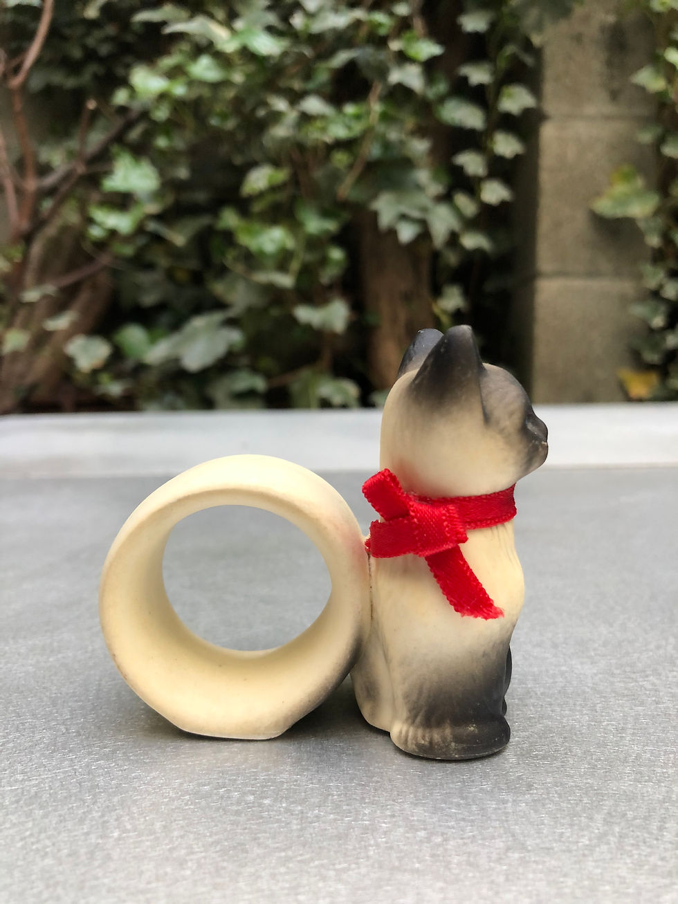 サムネイル： アンティーク シャム猫ナプキンホルダー
