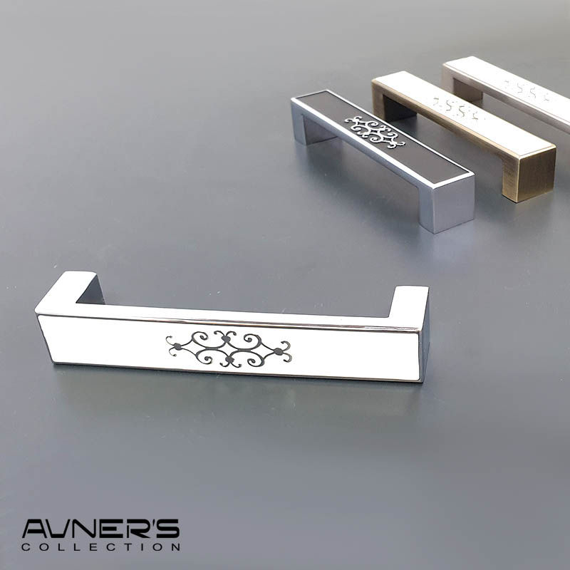 תמונה ממוזערת: Product: ידית לארון מטבח דגם 313 במידה 128 מ״מ אמייל לבן עם מבריק
