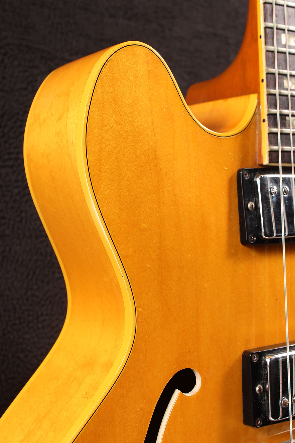 Thumbnail: 1969 Gibson ES-150DN