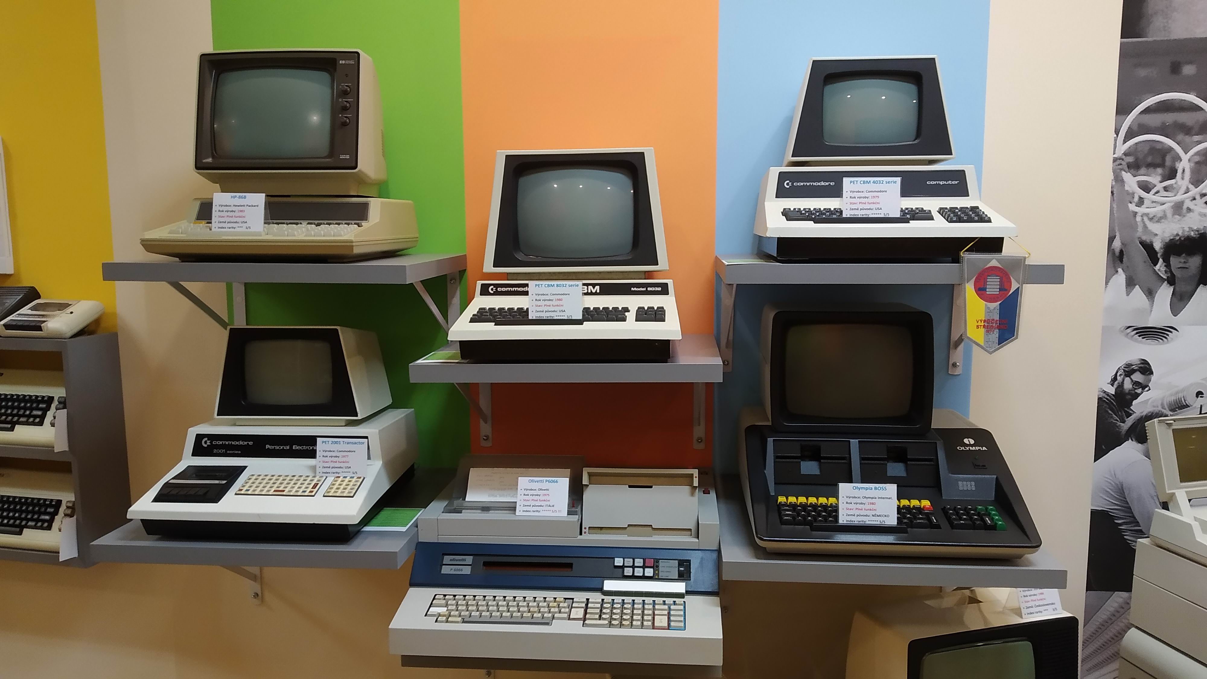 Srovnání: HP-85B + PET 2001/8032/4032 + Olivetti P6066 + Olympia BOSS — USA/Itálie/NSR, 1975–1983.
