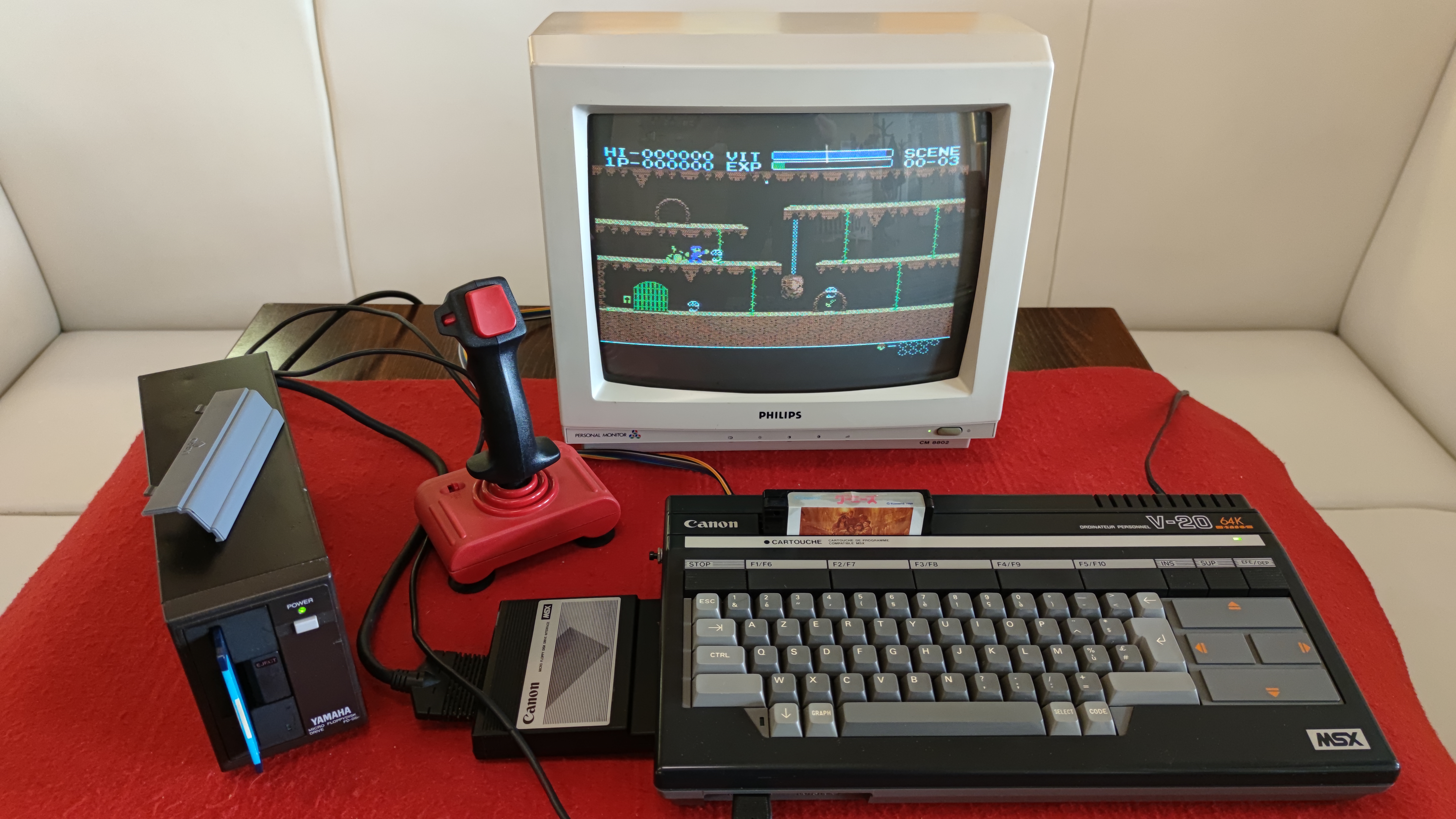 Canon V-20 + Yamaha FD-05 — Japonsko, 1984.
