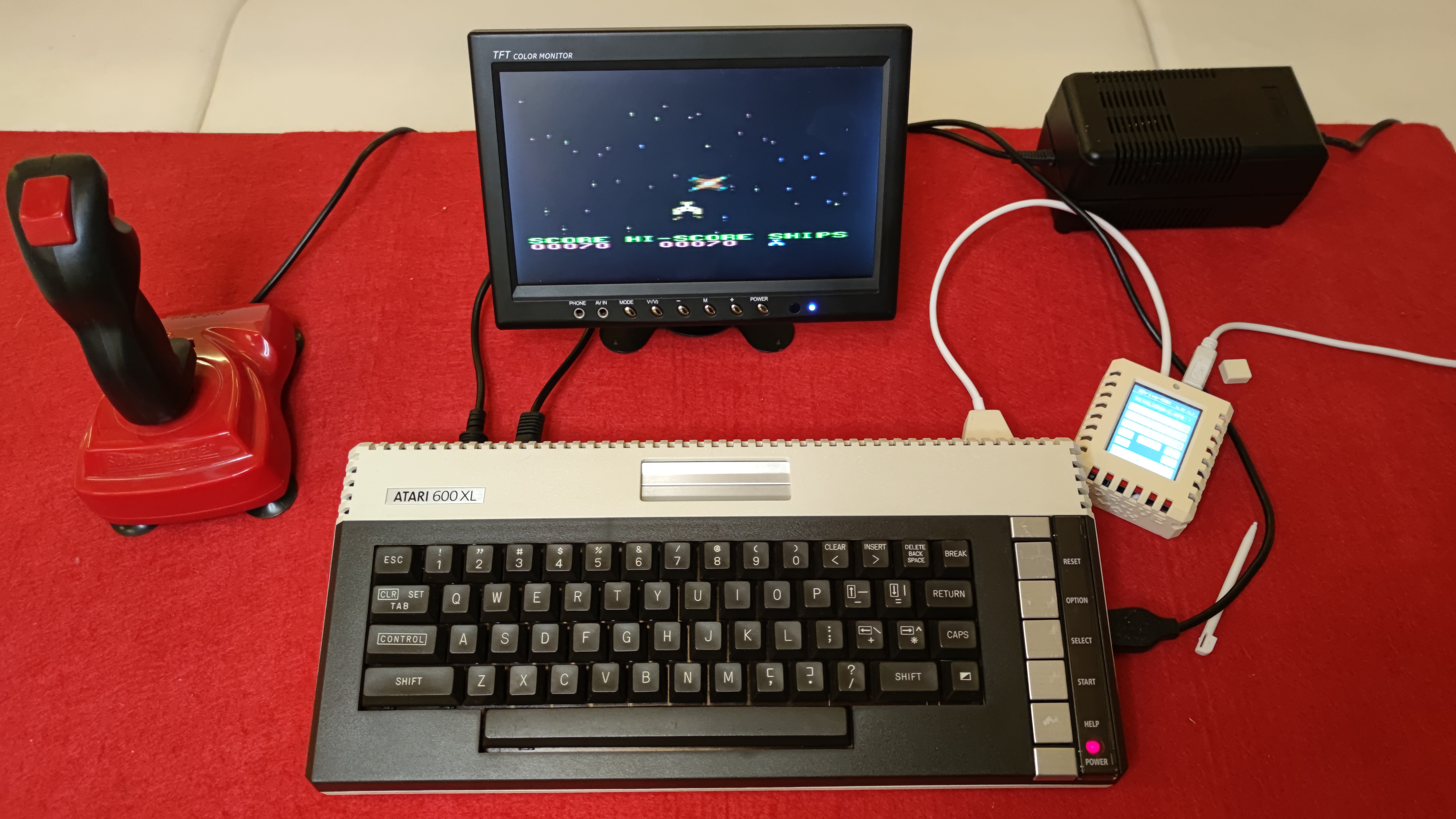 Atari 600XL — USA, 1983.