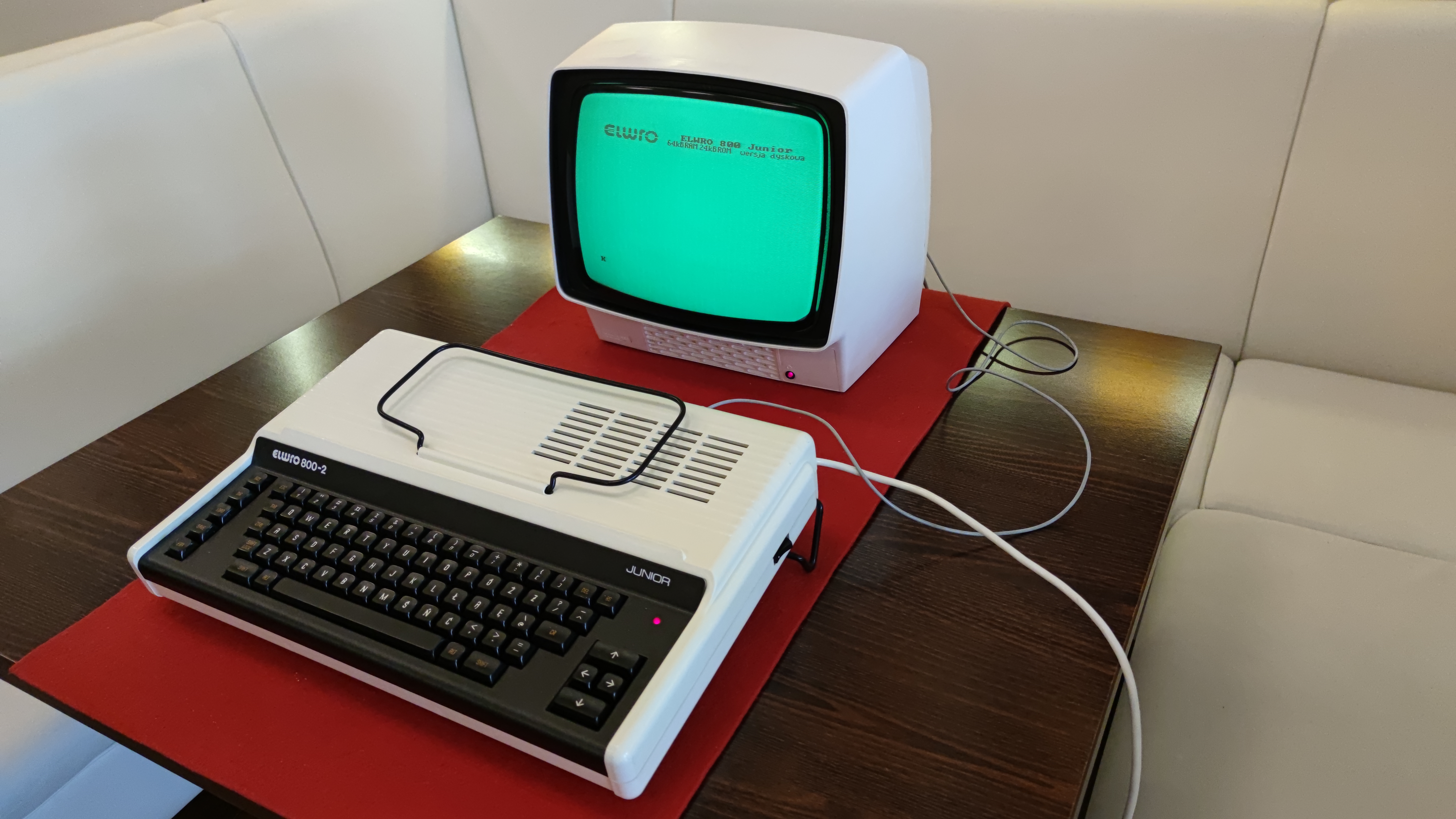 Elwro 800-2 Junior — Polsko, 1986.