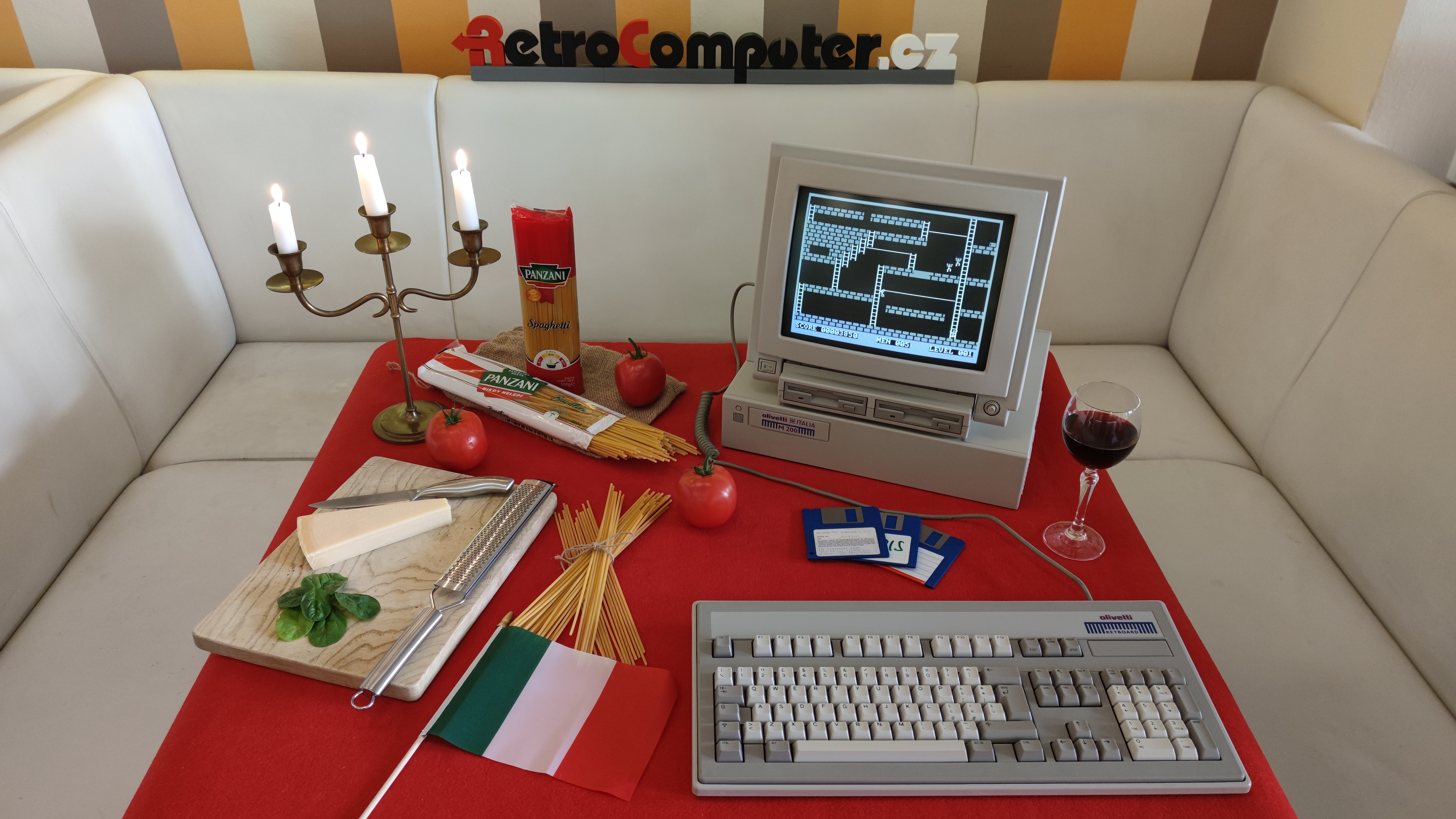 Olivetti M200 — Itálie, 1988.