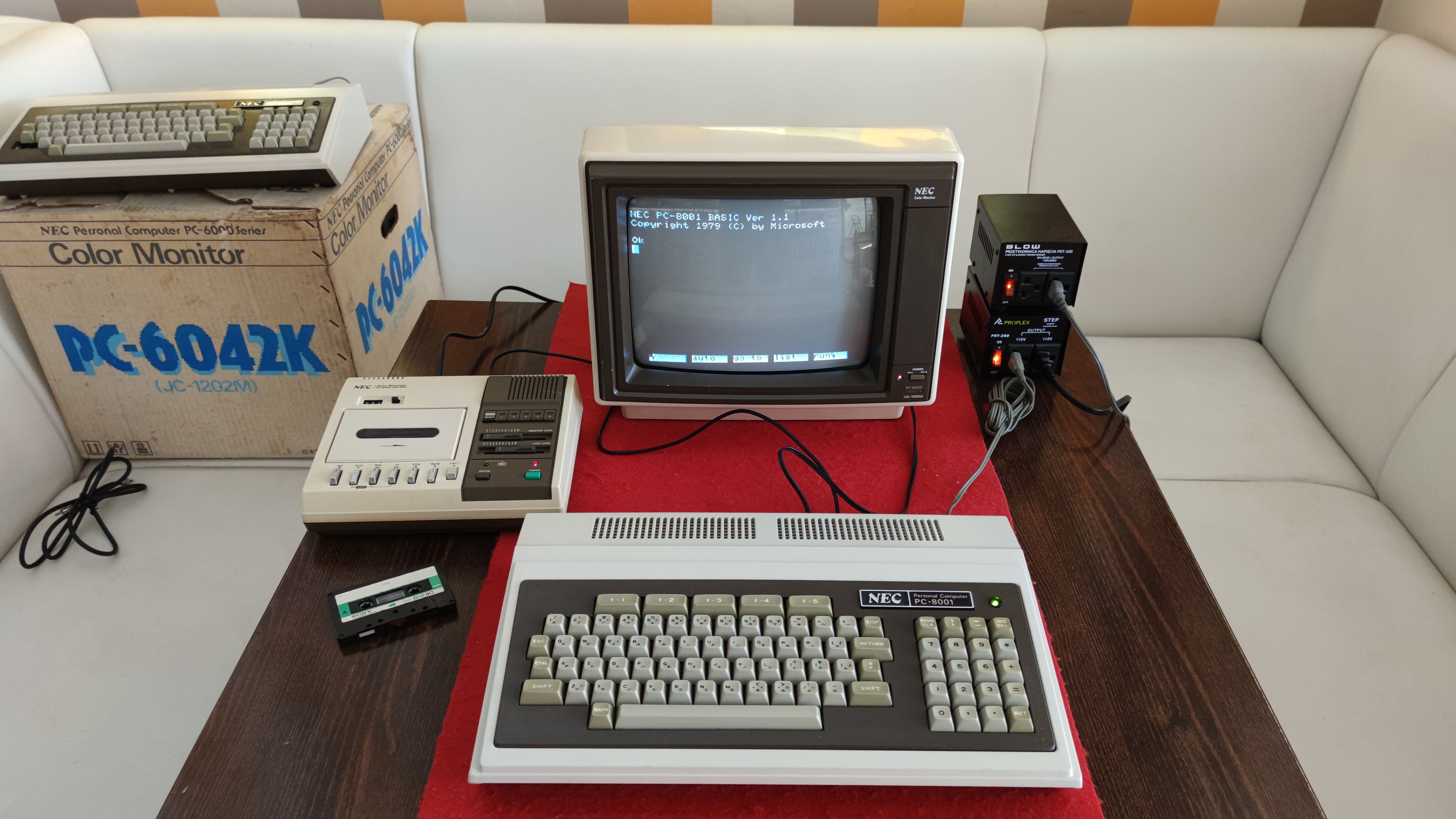 NEC PC-8001 — Japonsko, 1979.