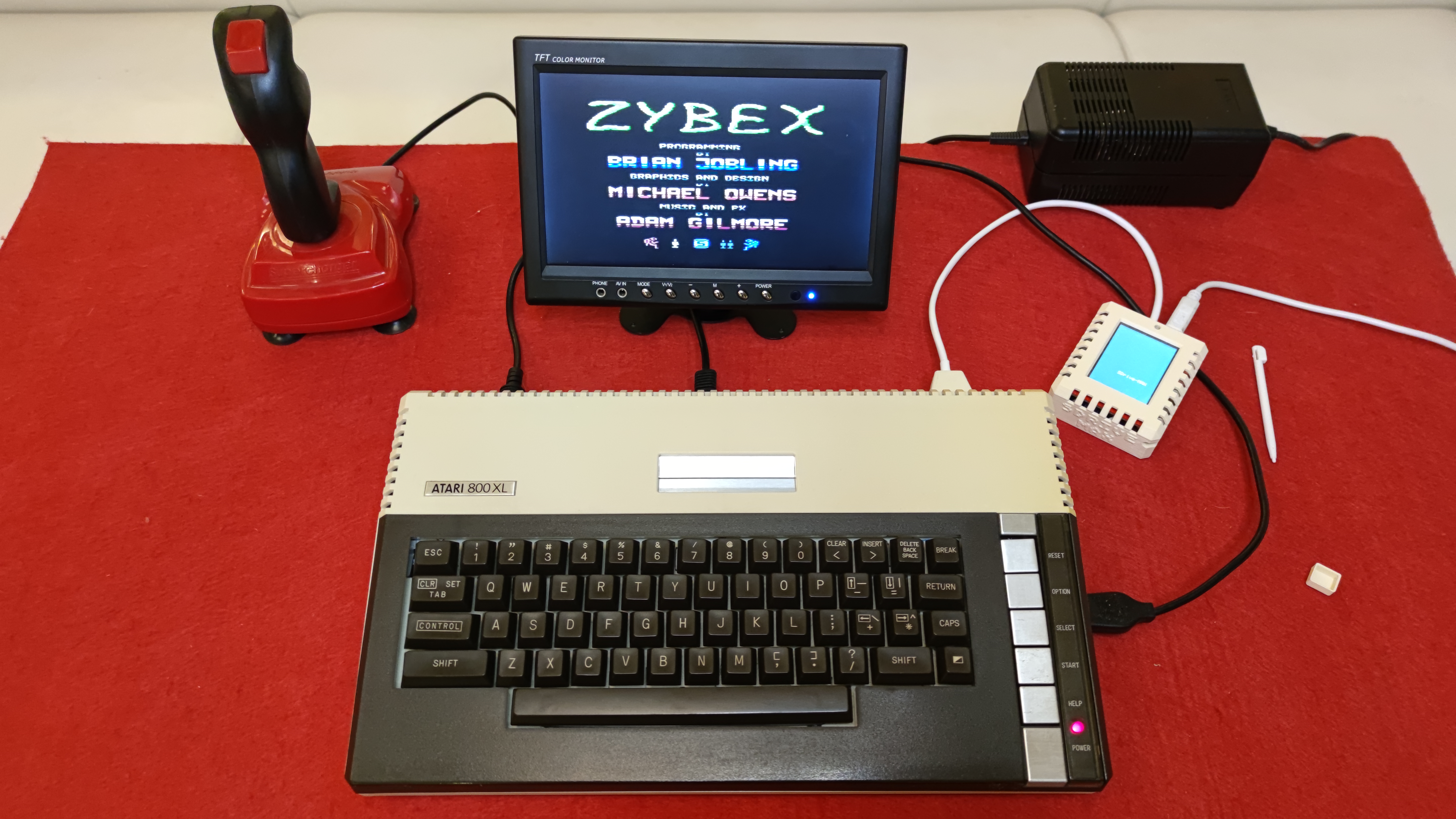 Atari 800XL — USA, 1983.