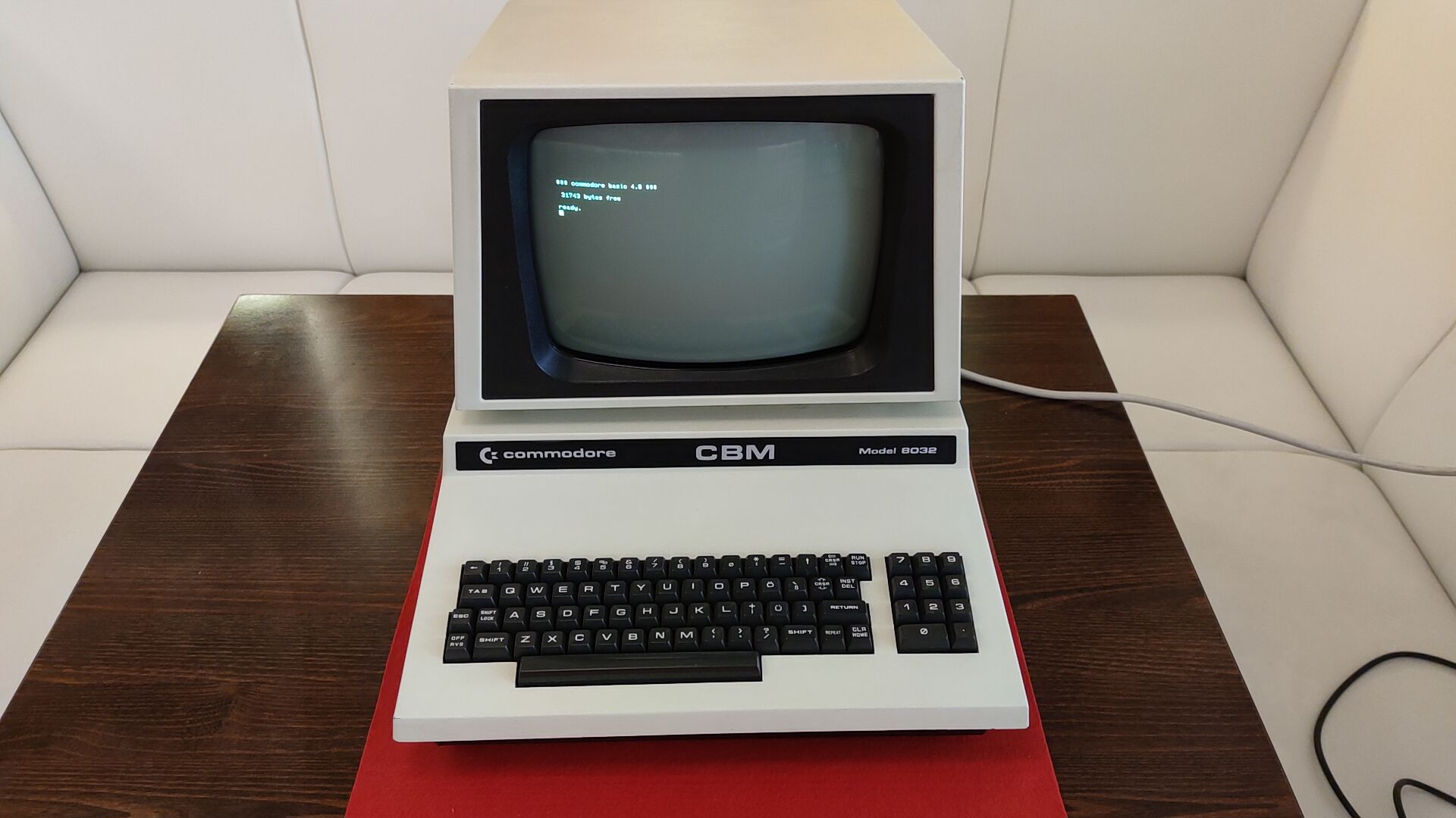 Commodore PET 8032 — USA, 1980.
