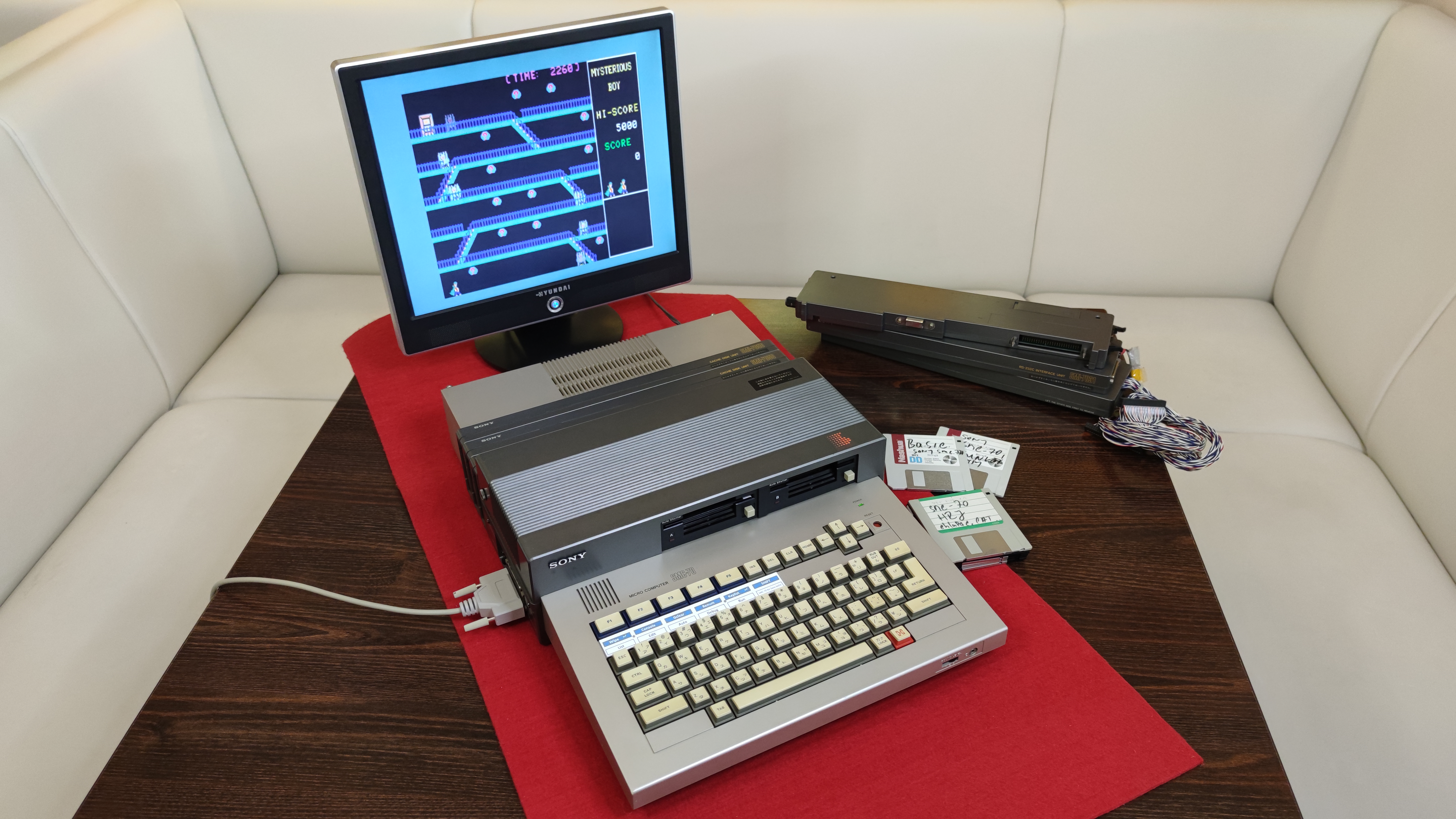 Sony SMC-70 — Japonsko, 1982.