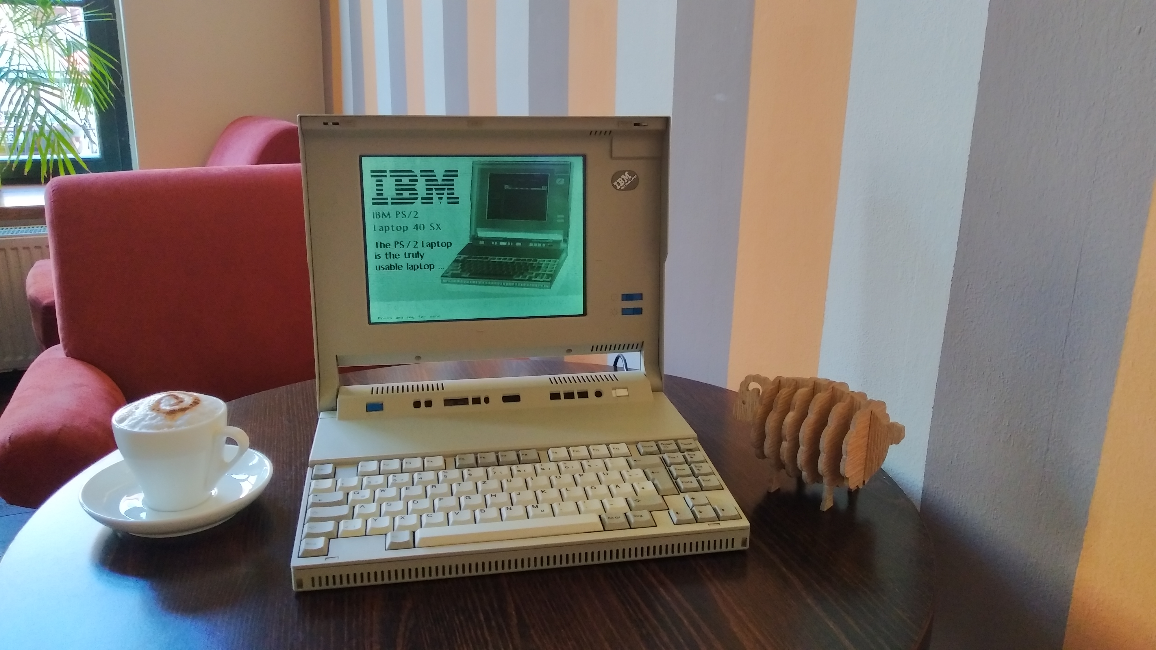 IBM PS/2 L40SX — USA, 1991.