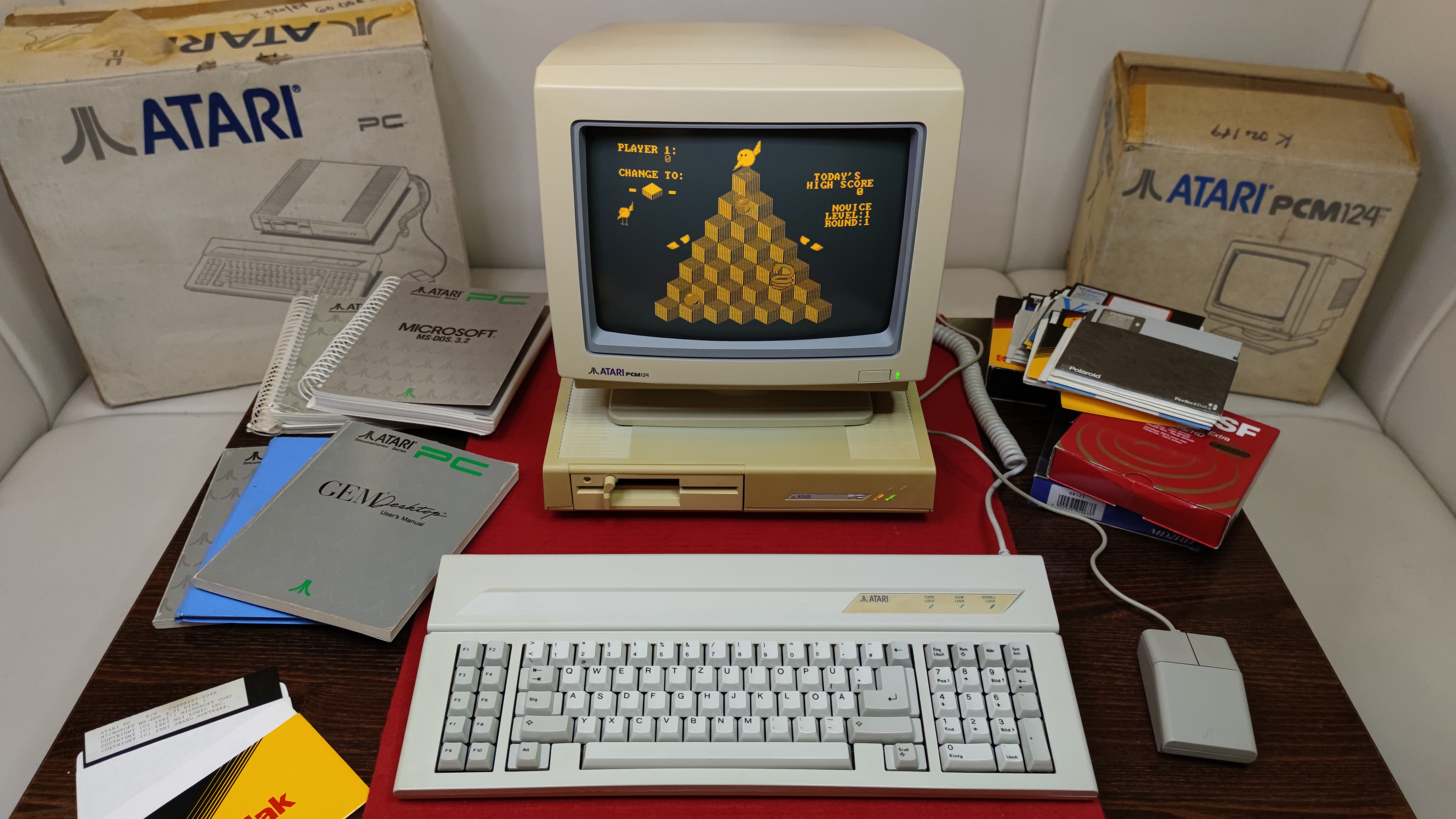 Atari PC1 — USA, 1987.