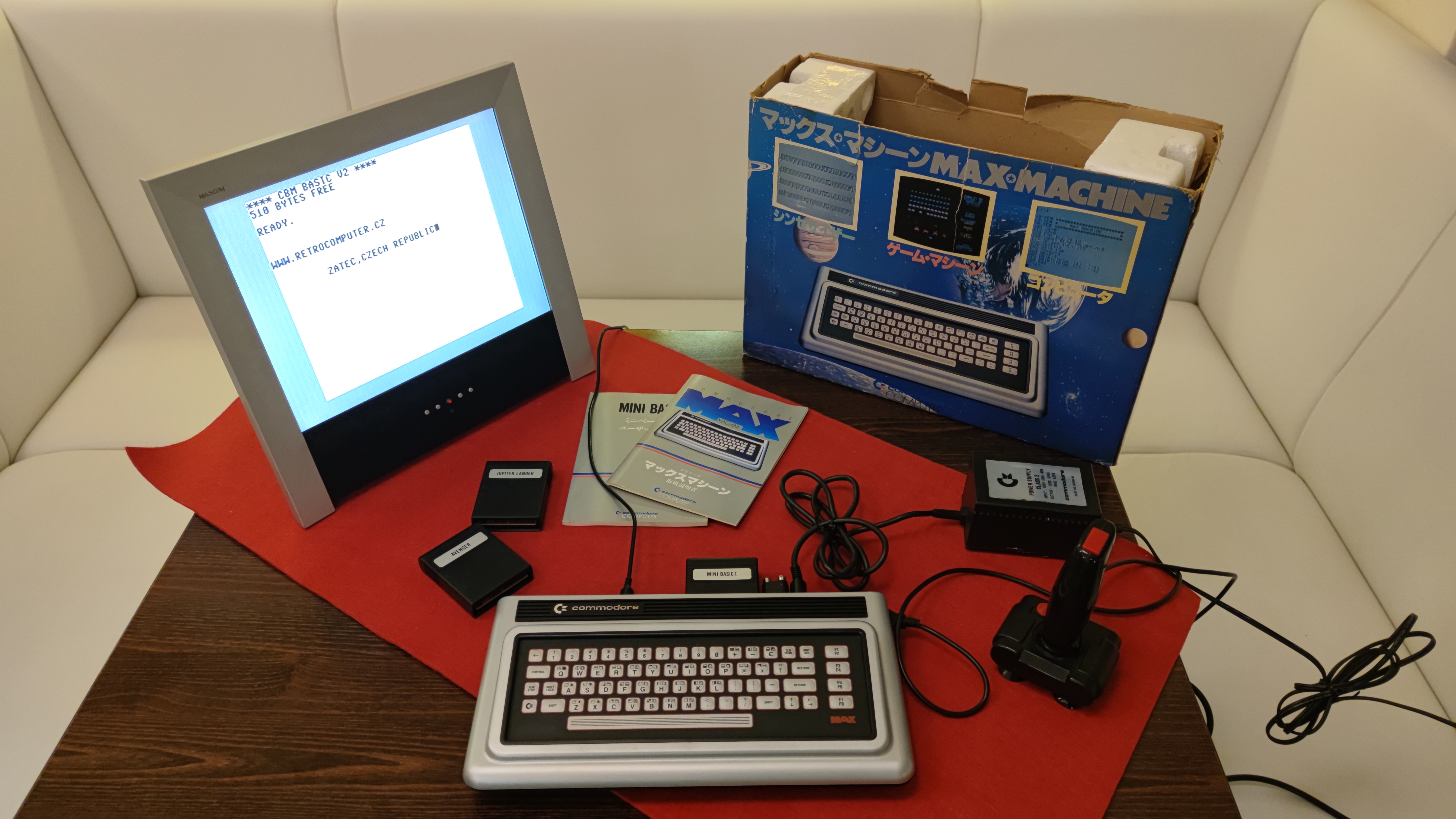 Commodore MAX Machine — Japonsko, 1982.