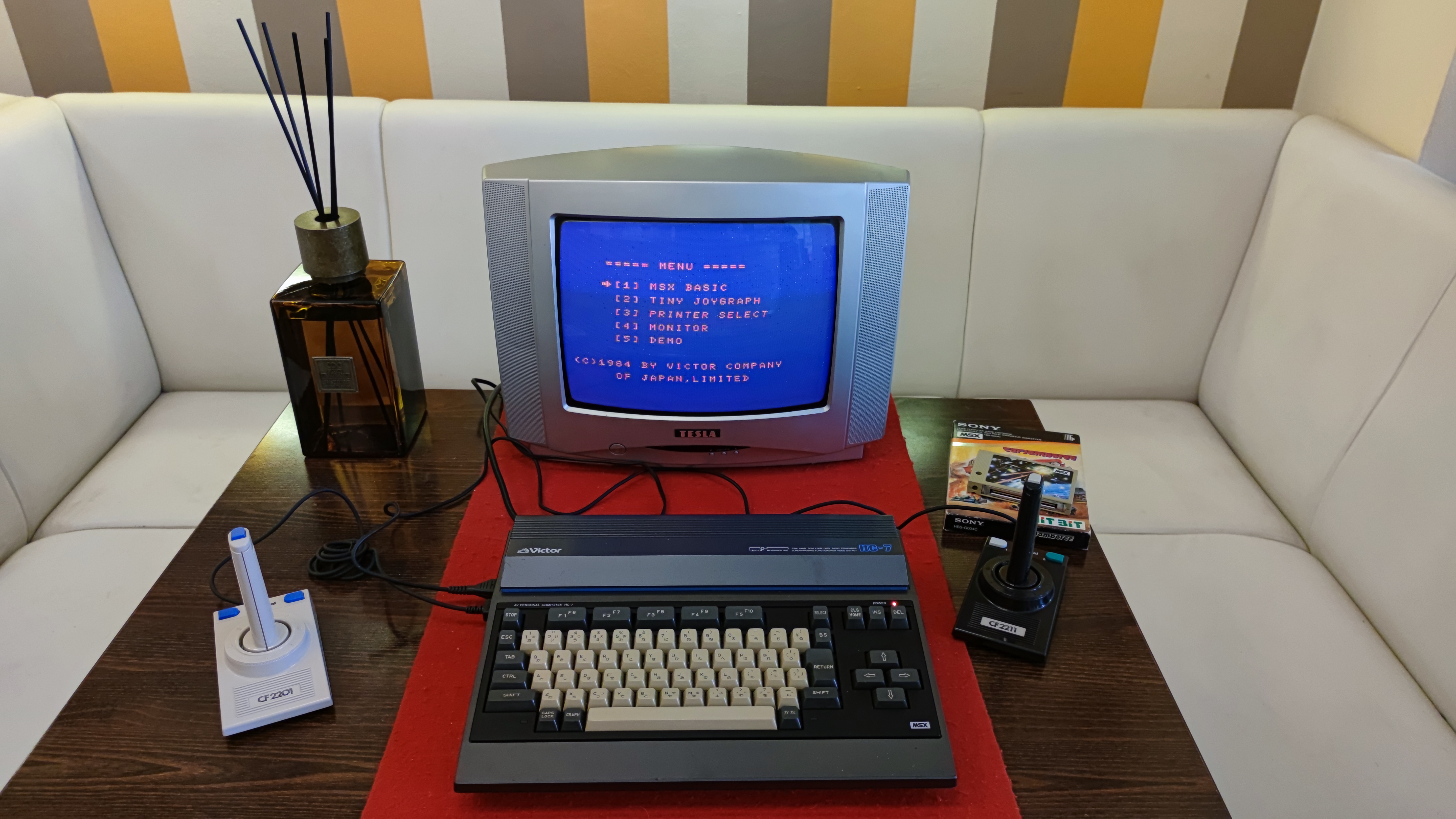 Victor HC-7 (JVC) — Japonsko, 1984.