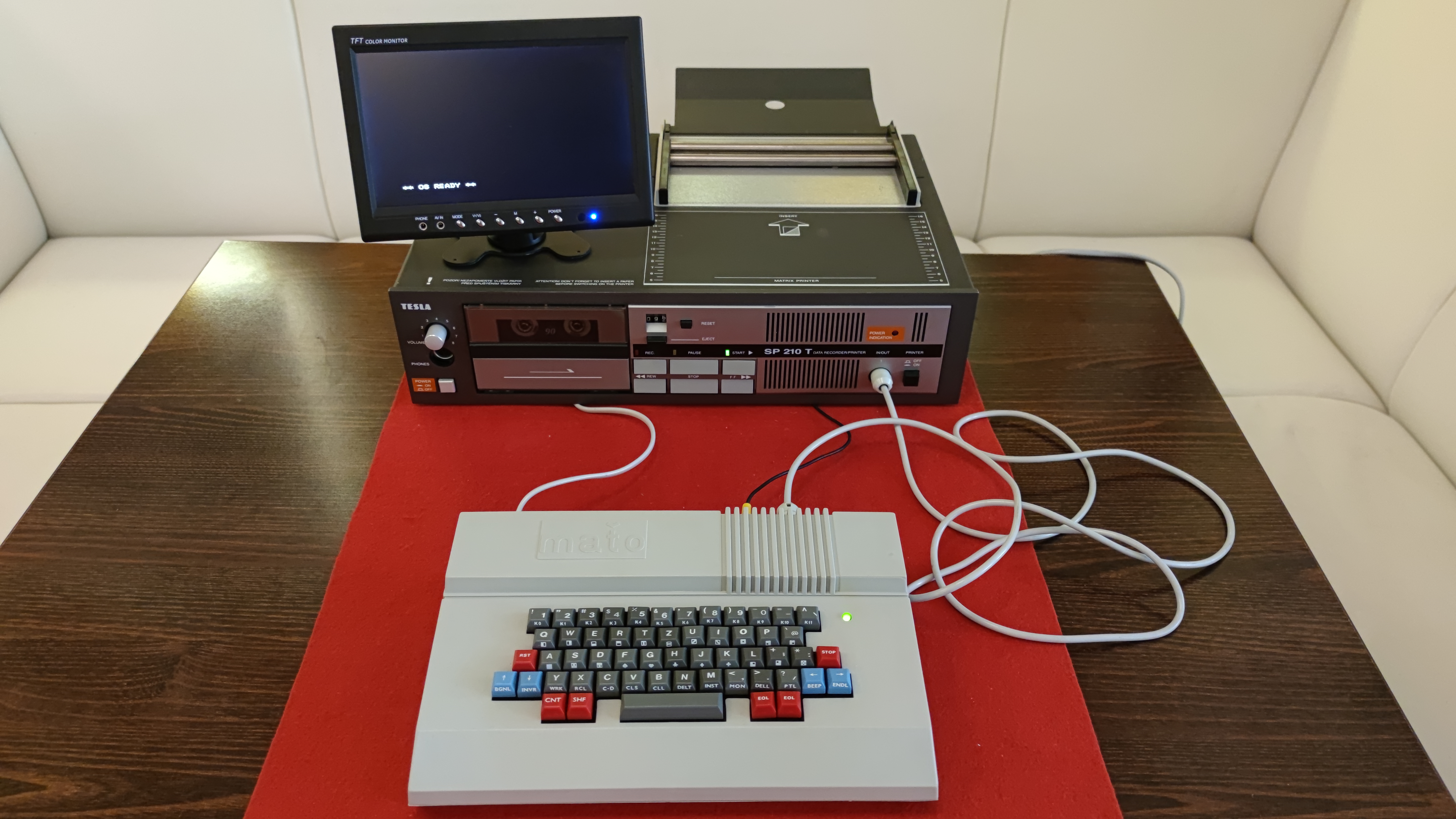 Maťo + Tesla SP-210T — Československo, 1989/1985.