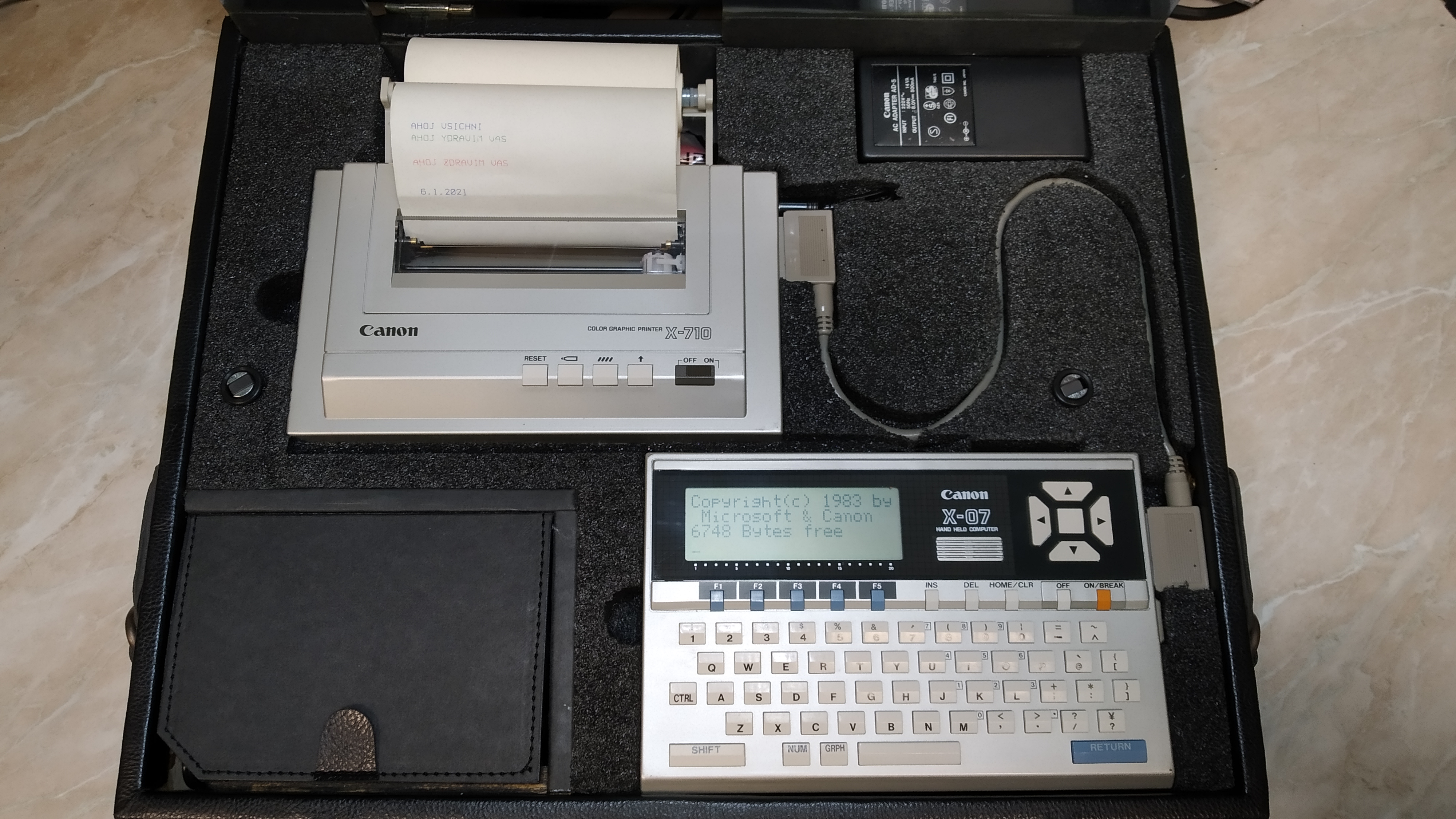 Canon X-07 + Canon X-710 — Japonsko, 1983.