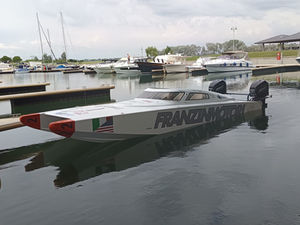 Matteo Bergamo alla Centomiglia del Lario porta EASI nella motonautica