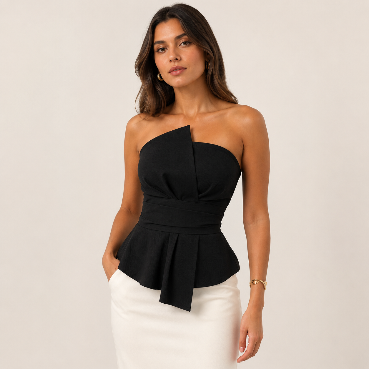 Top feminino tomara que caia com peplum
