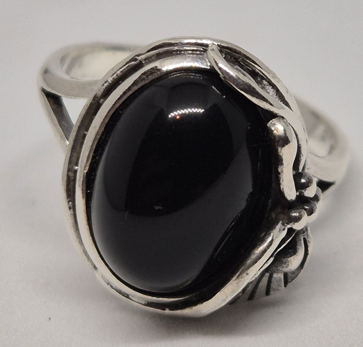 Black Oval Stoned Ring