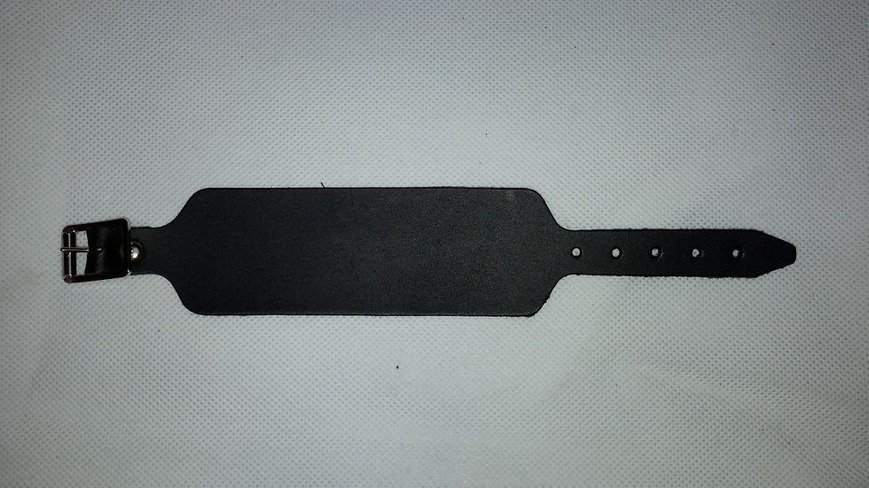Thumbnail: 3 Row Plain Leather Wristband