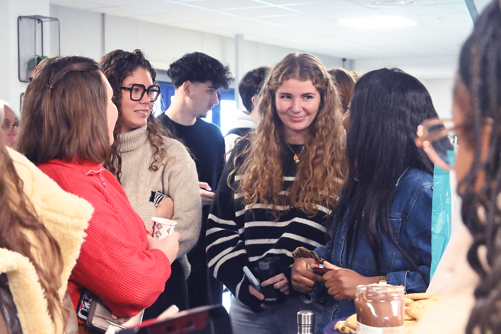 Vignette Etudiants & Alternants ESCCOT.png