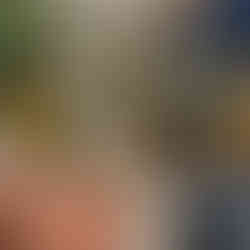 Espace Hybrid’Lab de l’ESCCOT : salle de travail moderne et lumineuse dédiée à la concentration des