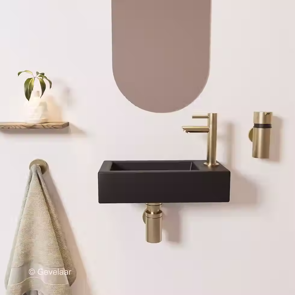 Thumbnail: Tanaro Ceva fonteinset mat zwart 40 cm rechts rechte kraan geb. goud