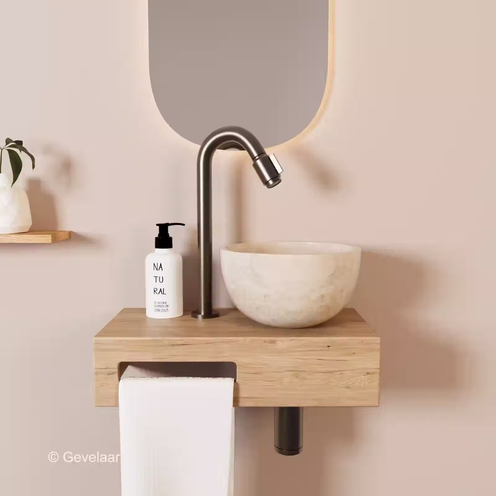 Tanaro Arche fonteinset gebogen kraan gunmetal travertin glans rechts
