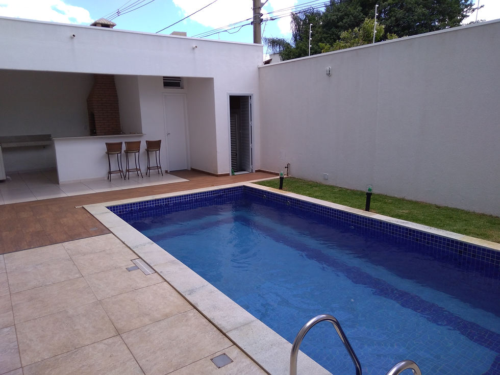 ÁREA DE LAZER