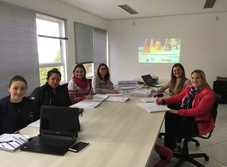 Equipes Diretivas de Bozano/RS em momento de construção Curricular: Assessoria BNCC da Impare