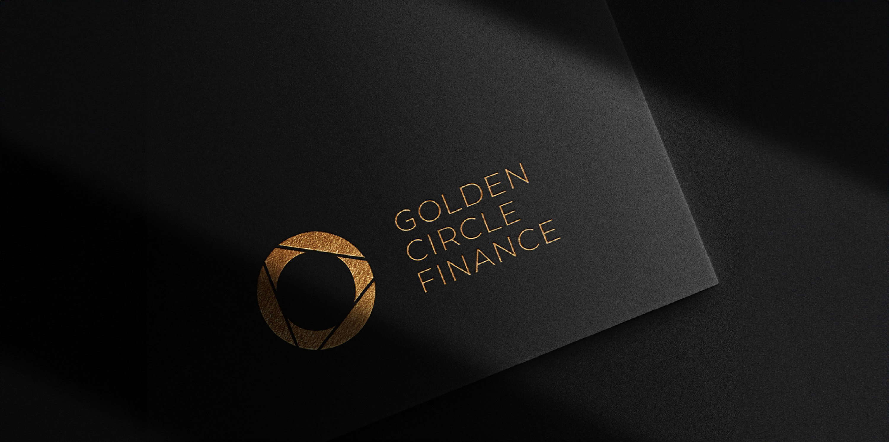 Logo_Mockup_1.webp