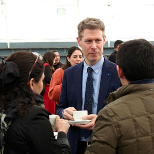 Simultaneous interpretation, Dr. Dania Tamimi, Oral and Maxillofacial Radiology, CBCT, MRI imaging, TMJ, orthodontics, healthcare communication, medical terminology, global medical collaboration, dental education, patient care, Odontium Chile, Universidad Andrés Bello, Diego Jazanovich, conference, linguistic proficiency, advanced imaging, interdisciplinary collaboration, healthcare innovation, medical conference, dental technology, language barriers, bilingual event, professional development, radiographic imaging, maxillofacial treatment, oral health, Spanish translation, dental radiology, Interpretación simultánea, Dra. Dania Tamimi, Radiología Oral y Maxilofacial, Imágenes CBCT y RMN, ATM, Ortodoncia, Comunicación sanitaria, Terminología médica, Colaboración médica global, Educación en odontología, Cuidado del paciente, Chile Odontium, Universidad Andrés Bello, Diego Jazanovich, conferencia, competencia lingüística, técnicas de imagen avanzadas, colaboración interdisciplinaria, innovación en salud, conferencia médica, tecnología dental, barreras lingüísticas, evento bilingüe, desarrollo profesional, imagen radiográfica, tratamiento maxilofacial, salud bucal, traducción al español, radiología dental. Best interpreter dentistry. Mejor intérprete traductor odontología.