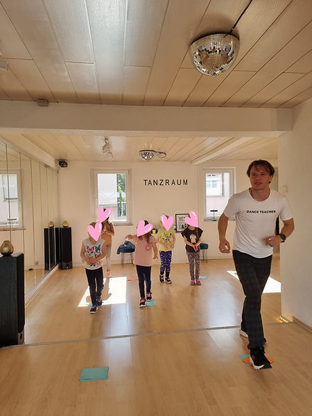Kindertanz in den Räumen vom Tanzraum-Elias-Aalen