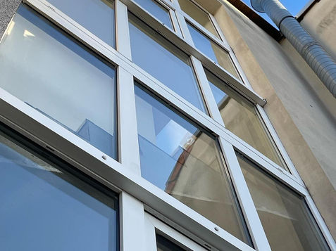 Fensterreinigung Wismar, Fassadenfenster, Schaufenster Reinigung