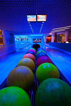night-citylife-purple-lifestyle-bowling-ball.jpg