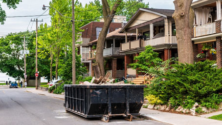 The Benefits of Renting a Dumpster for Spring Cleaning