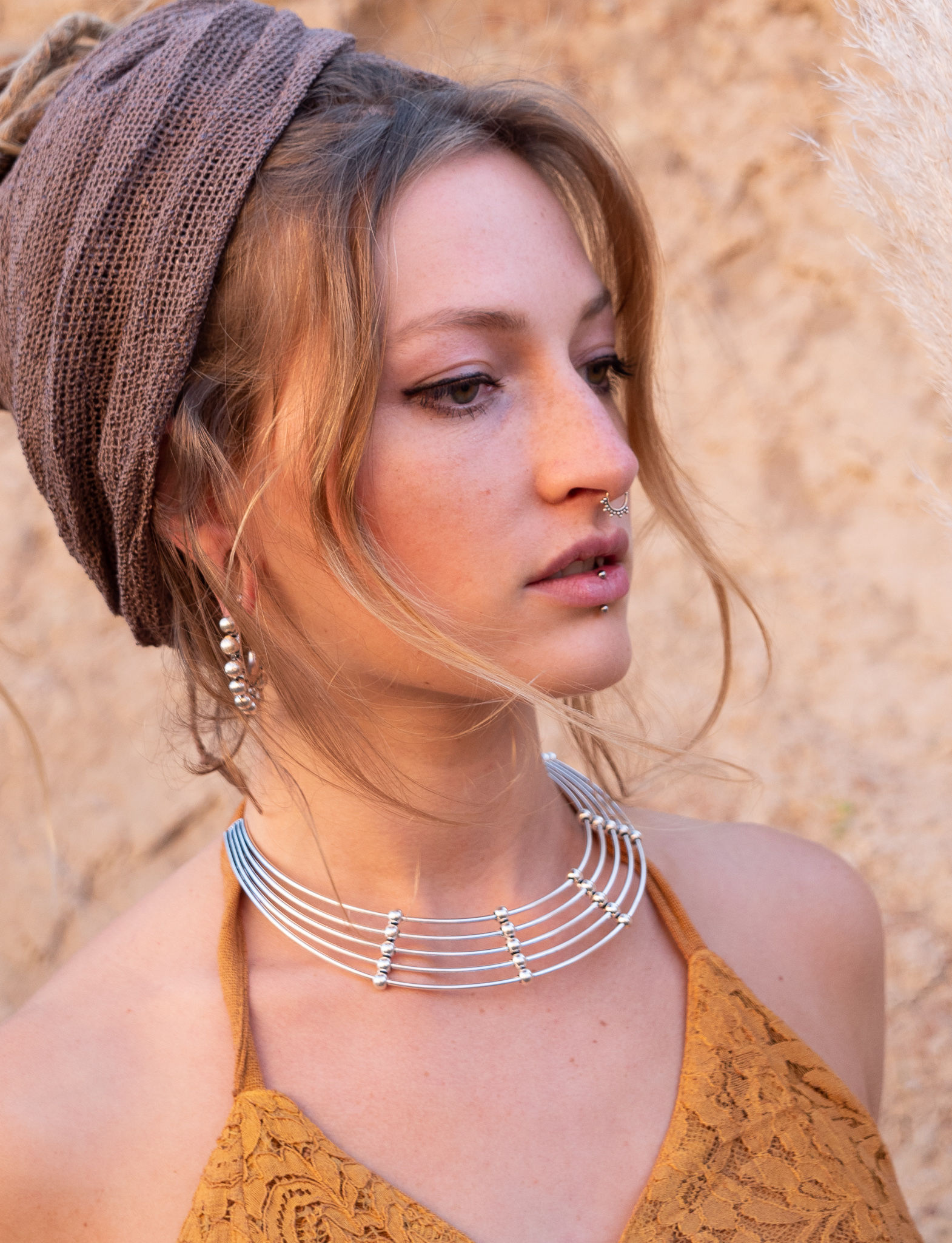 Collier torque tribal