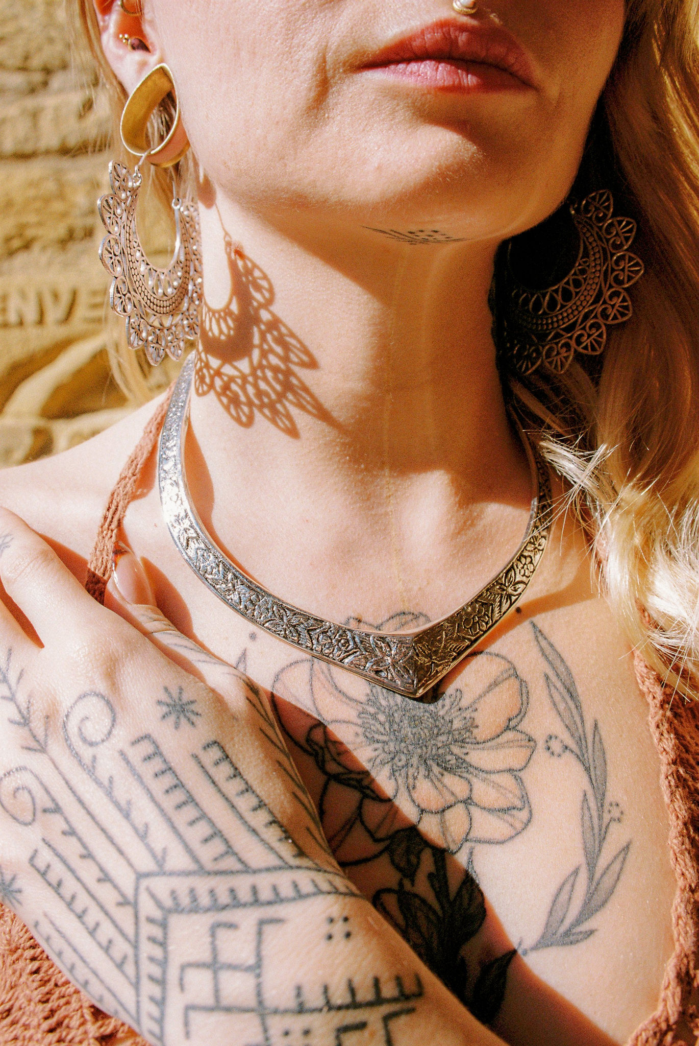 Collier triangle floral