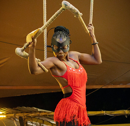 aerial static trapeze performance in kenya