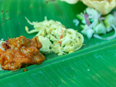 Eating at a Banana Leaf Restaurant in Melaka: the Gentle Joy of Bare Hands and a Breeze