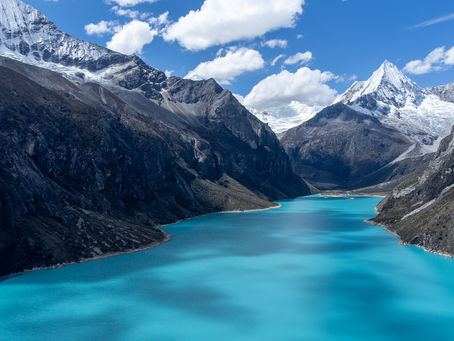 Our Laguna Parón Day Hike: a Missing Bus and Alpine Magic