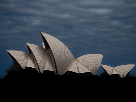 Through the Lens: Tips for Photographing Iconic Landmarks Creatively