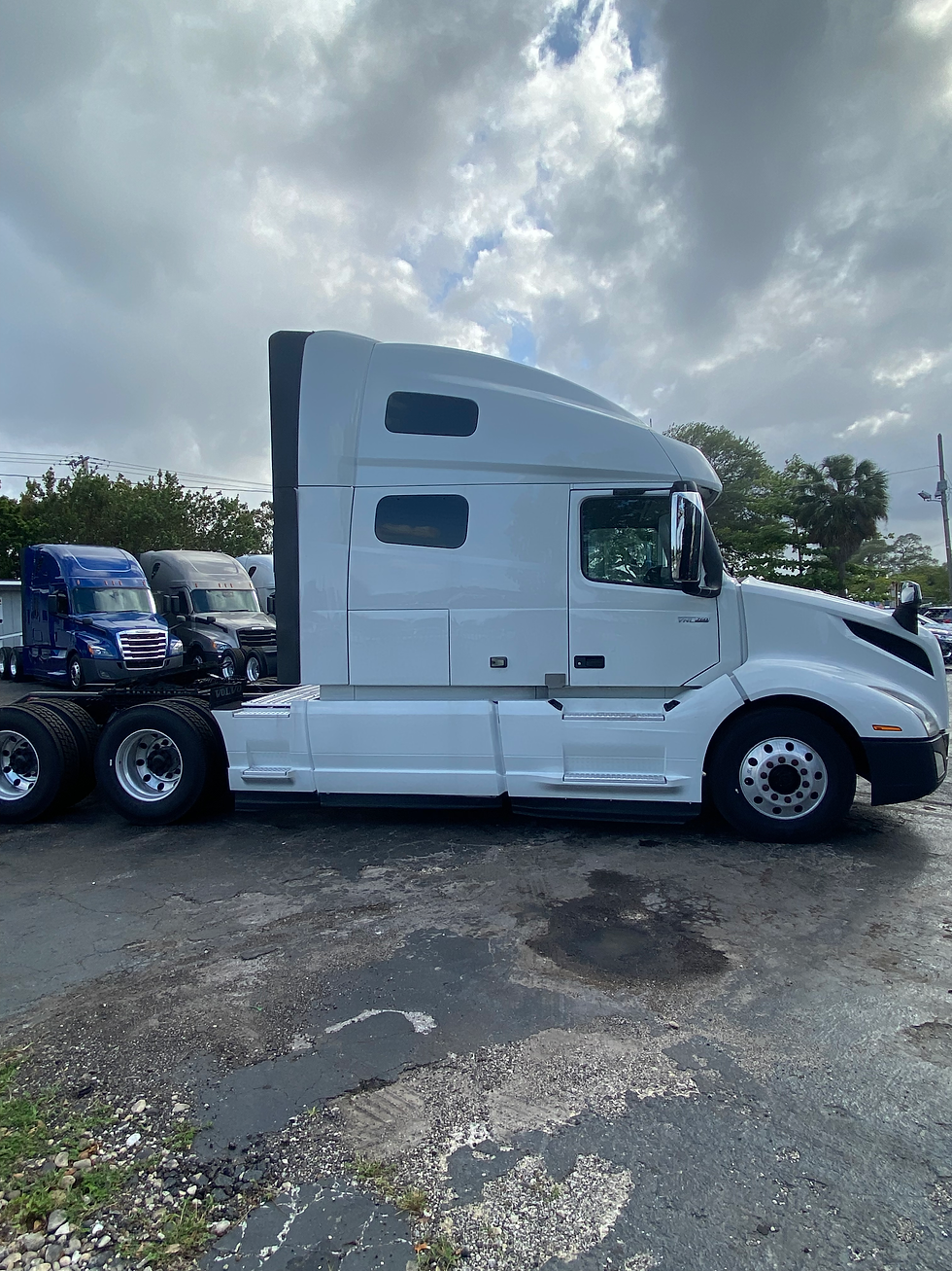 Thumbnail: Volvo VNL 2020