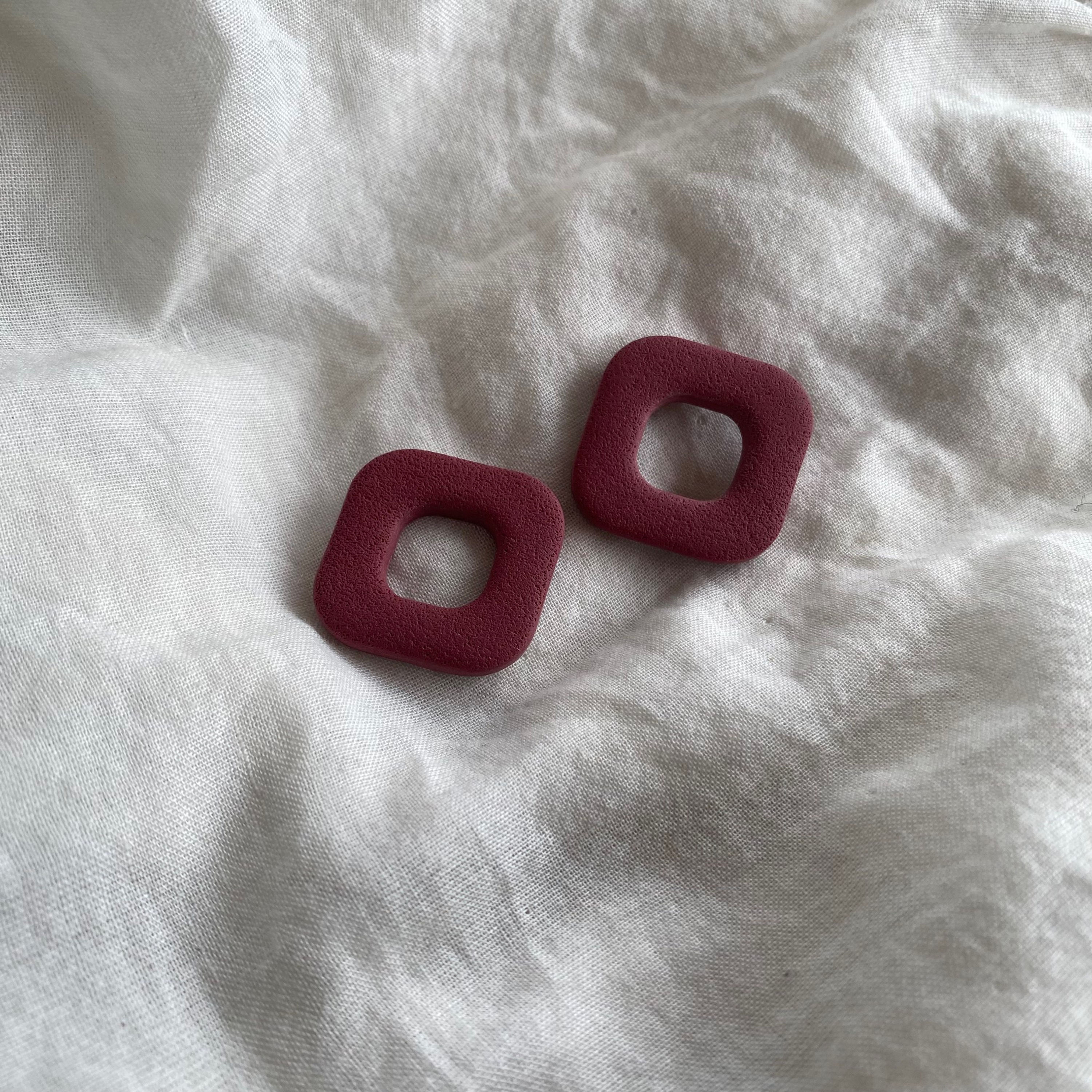 Charm rombo granate (aro no incluido)