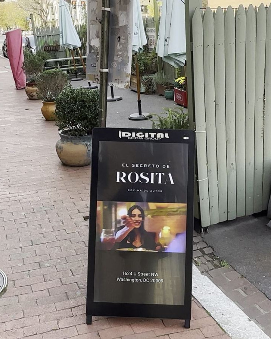 i-Frame poster outside a restaurant