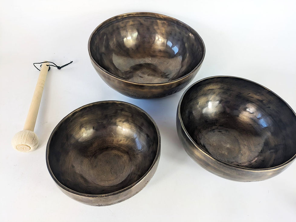 Klangschalen 3er Set 3,3 kg - Full Moon Bowls - antik - Klangtherapie